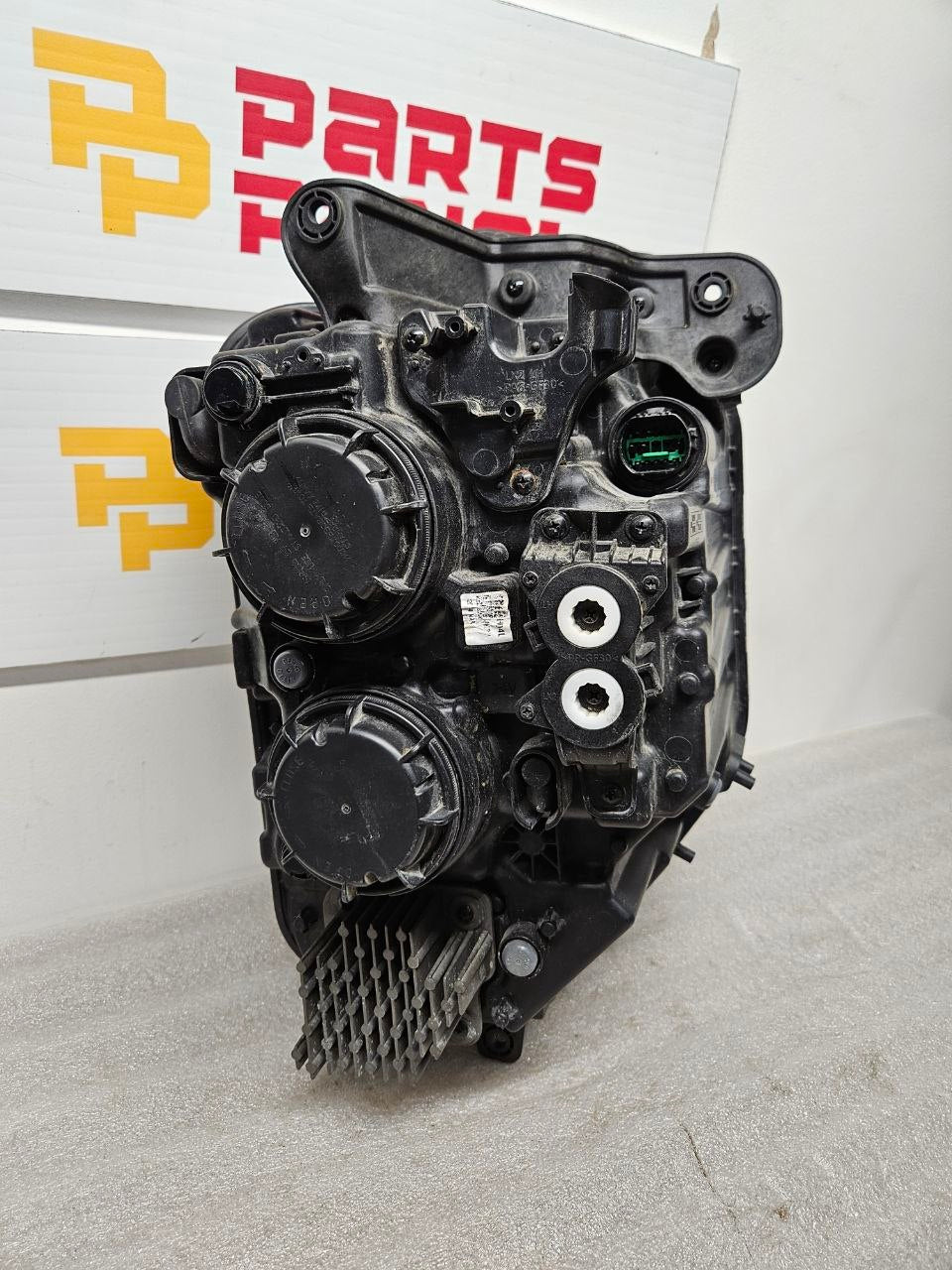 2022-2024 Hyundai Tucson Headlight Driver Side OEM