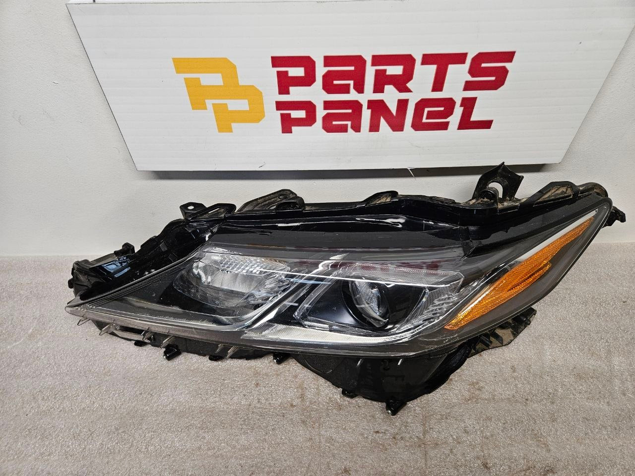 OEM Headlight Assembly Driver Side LH