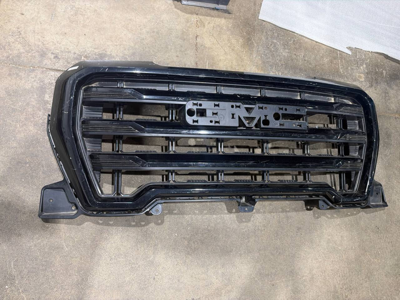 2019-2022 GMC Sierra 1500 Front Grille OEM