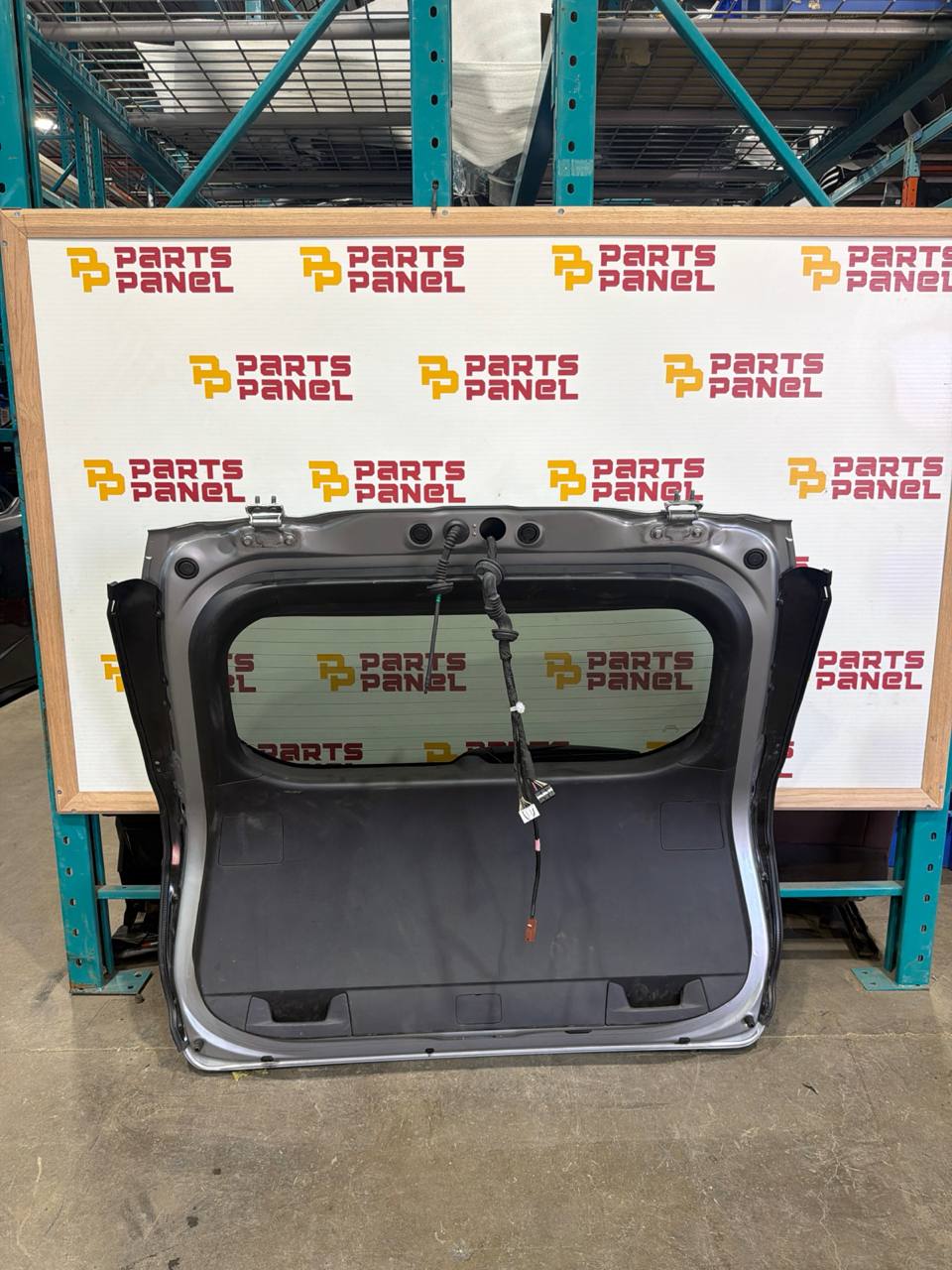 2013-2018 Toyota RAV4 Rear Liftgate Tailgate Assembly OEM