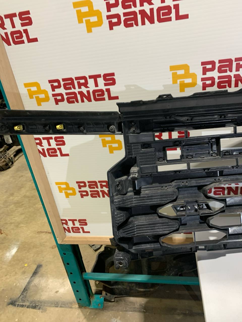 2019-2024 Chevrolet Silverado 1500 Front Grille OEM