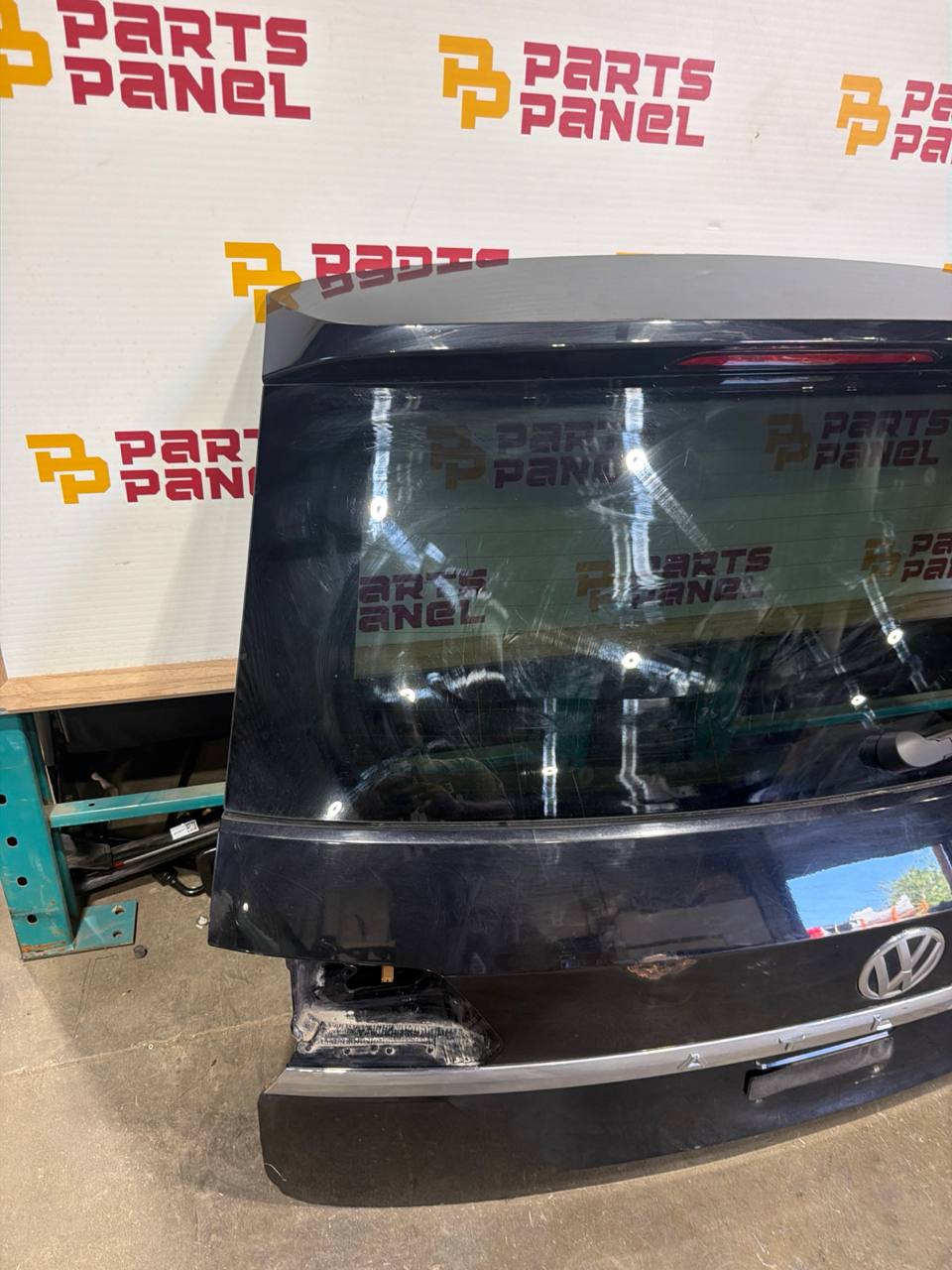 2011-2018 Volkswagen Touareg Liftgate Trunk Lid OEM