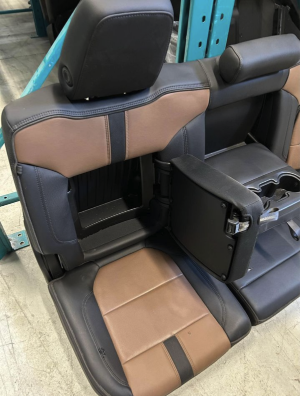 2019-2024 CHEVY SILVERADO 1500 2500 3500 HIGH COUNTRY BROWN LEATHER SEATS AND CENTRE CONSOLE SET. (FITS SIERRA)