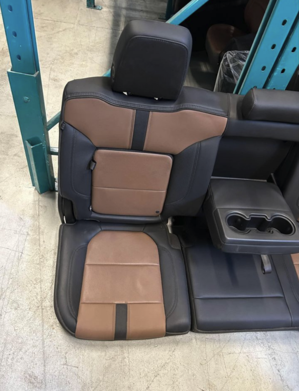 2019-2024 CHEVY SILVERADO 1500 2500 3500 HIGH COUNTRY BROWN LEATHER SEATS AND CENTRE CONSOLE SET. (FITS SIERRA)