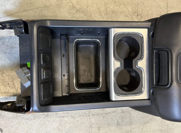 2014 – 2019 CHEVY SILVERADO CENTER CONSOLE OEM