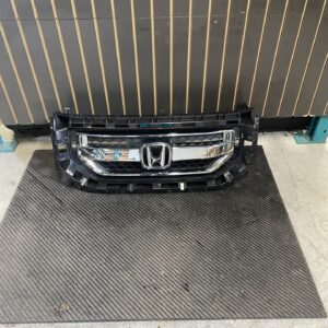 2009 - 2011 HONDA PILOT GRILLE 08F21-SZA-100