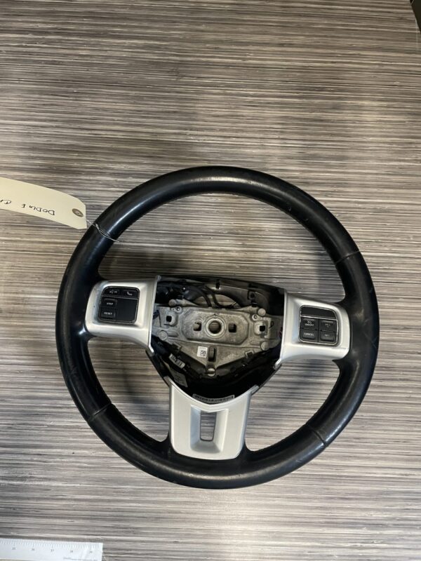 2011 - 2016 DODGE CARAVAN / CHRYSLER 300 STEERING WHEEL WITH AUDIO CONTROL 1WC23DX9AD