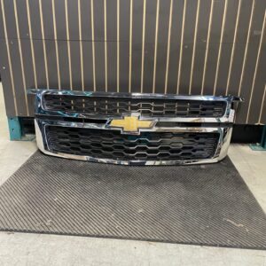 2015 - 2021 CHEVY TAHOE SUBURBAN FRONT GRILLE 23440914