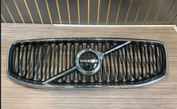 2015-2022 VOLVO XC60 GRILL 31416624