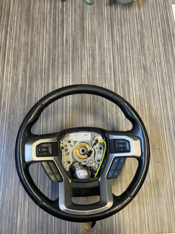 2017 - 2022 FORD F-250 F-350 SUPERDUTY STEERING WHEEL LC3C3G600EAH3ZH