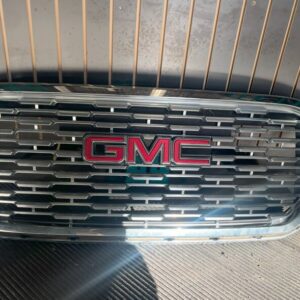 2018-2022 GMC YUKON DENALI FRONT GRILLE 84316391