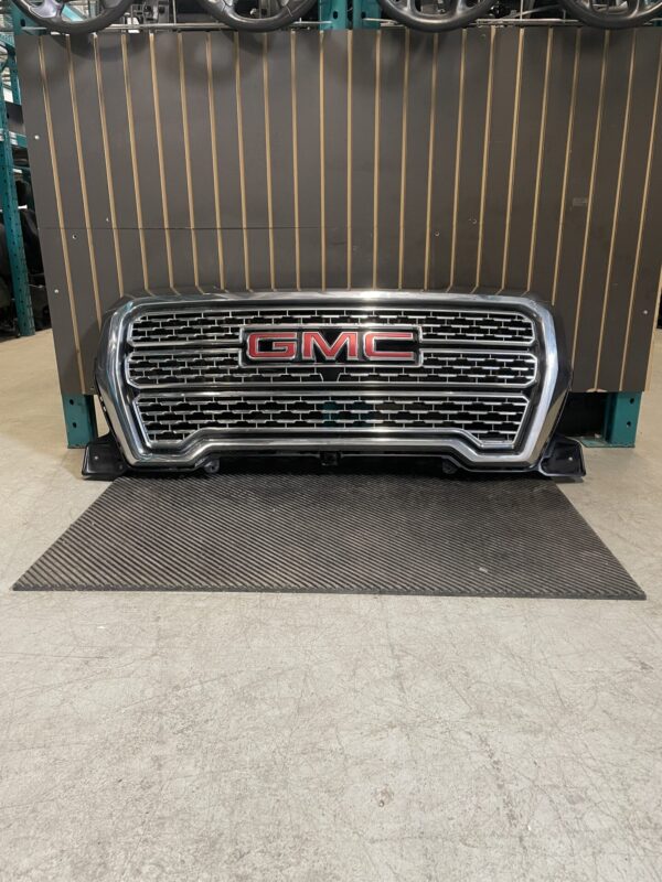 2019 - 2022 GMC SIERRA 1500 DENALI FRONT BUMPER GRILLE 84699827