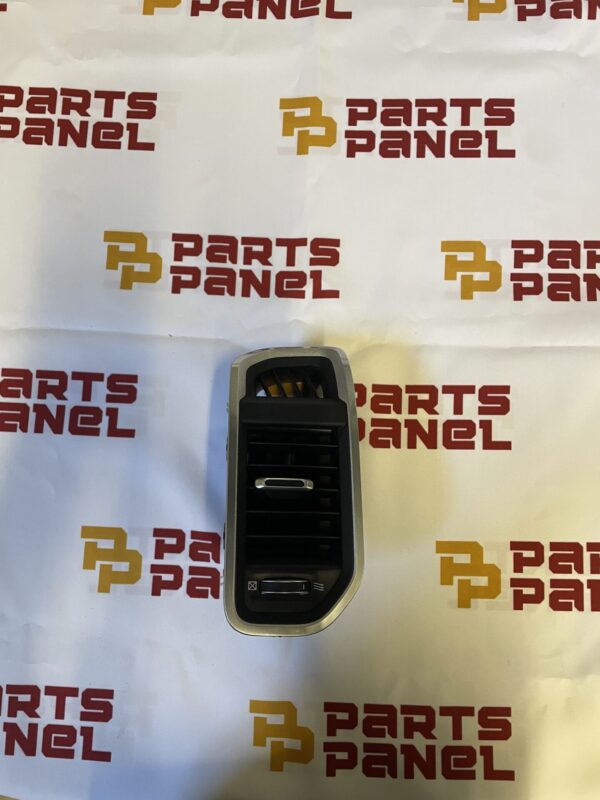 2019 - 2023 RAM 1500 / 2500 / 3500 LEFT OUTER AIR CONDITIONING AND HEATER VENT 5YM492X7AD