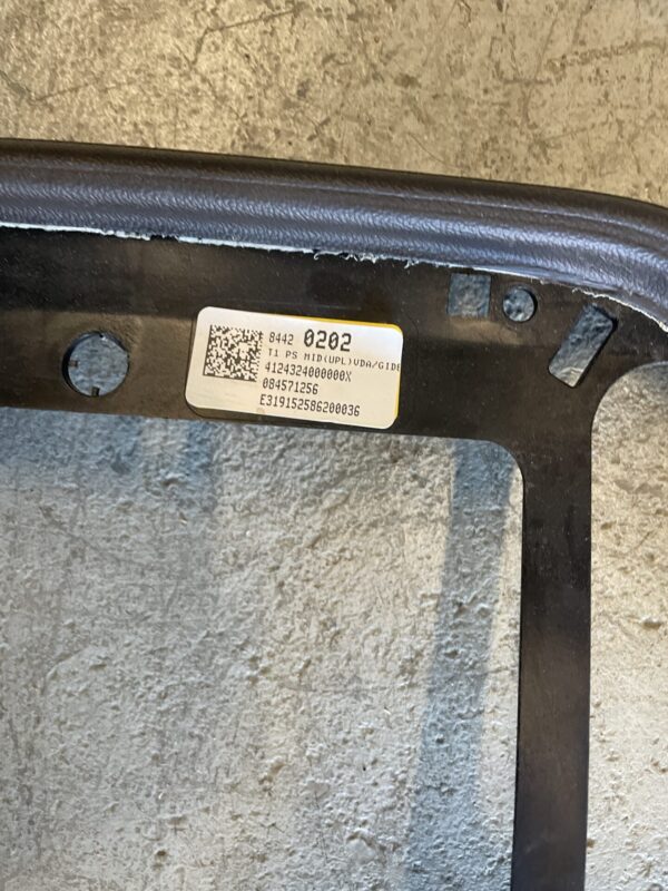 2019 – 2023 GMC SIERRA 1500 2500HD 3500HD / CHEVY SILVERADO 1500 2500HD 3500HD TRIM PAD 84420202