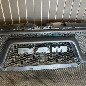 2021-2024 RAM 1500 FRONT GRILLE 68528948AA