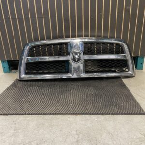 2009 - 2012 RAM 1500 FRONT CHROME GRILLE 13DJAC0020A