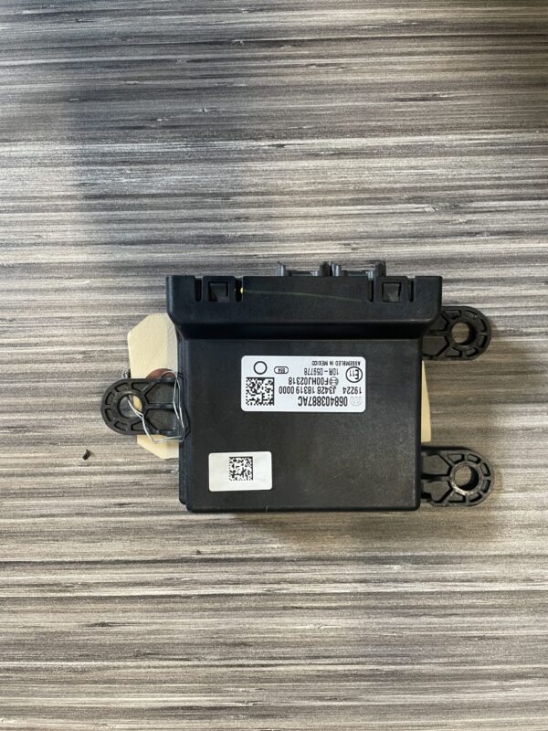 2018 - 2022 RAM 1500 2500 PARKING ASSIST CONTROL MODULE 068403887AB