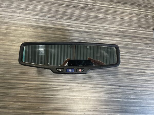 2010 - 2022 GMC / CHEVY / CADILLAC / BUICK INTERIOR REAR VIEW MIRROR 13584893