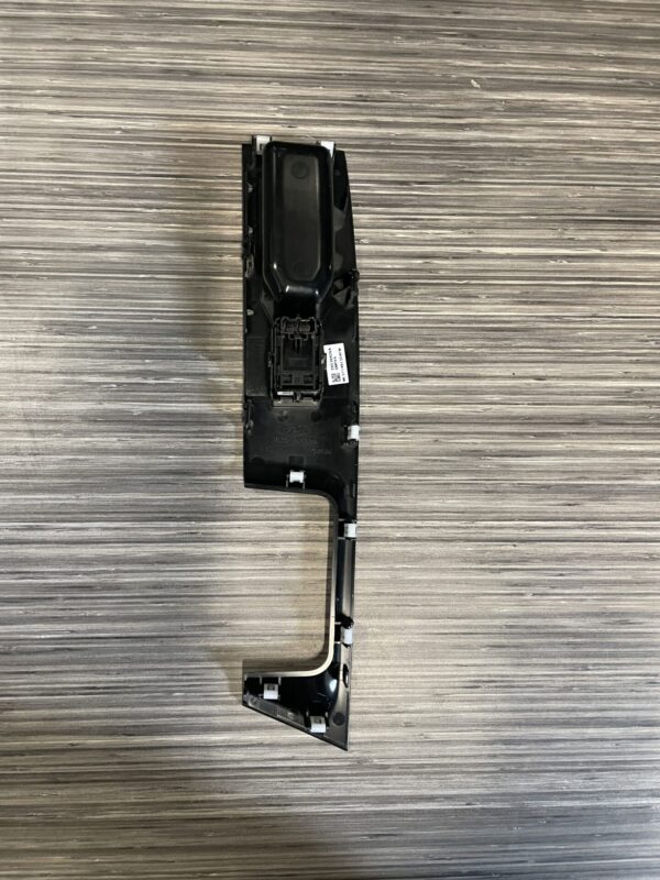 2019 – 2023 GMC SIERRA / CHEVY SILVERADO WINDOW REGULATOR SWITCH ML3T14B32AFW