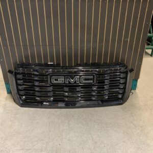 2024 - 2025 GMC SIERRA DENALI 2500 / 3500 FRONT BLACK GRILLE WITH CAMERA 85666073