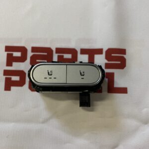 2020 - 2023 MERCEDES BENZ GLE 450 / W167 FRONT DRIVER SIDE HEATED SEAT SWITCH A1679059500