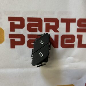 2020 - 2023 MERCEDES BENZ GLE 450 / W167 FRONT DRIVER SIDE CENTRAL LOCK BUTTON A2479052200