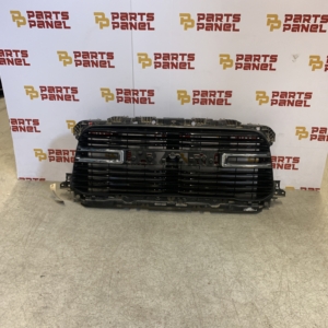2019 - 2024 RAM 2500 / 3500 FRONT CHROME GRILLE 68386825AF