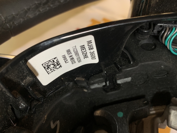 2021 – 2022 FORD ESCAPE BLACK LEATHER HEATED STEERING WHEEL MJ6B 3600