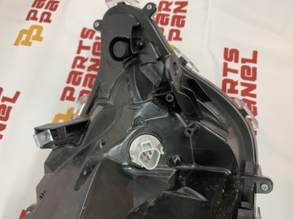 2022 – 2024 TOYOTA RAV4 HYBRID DRIVER SIDE OEM HEADLIGHT 81150-0R430