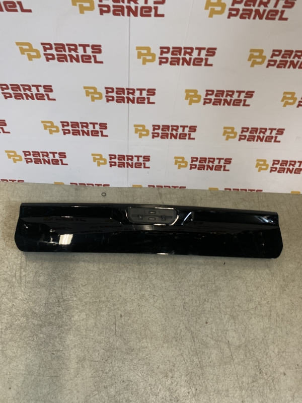 2019 - 2025 GMC SIERRA / CHEVY SILVERADO 2500 / 3500 WHITE MULTIPRO BLACK TAILGATE UPPER SHELL 85518592
