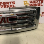 2007 – 2013 GMC SIERRRA 1500 FRONT CHROME GRILLE 25809478 
