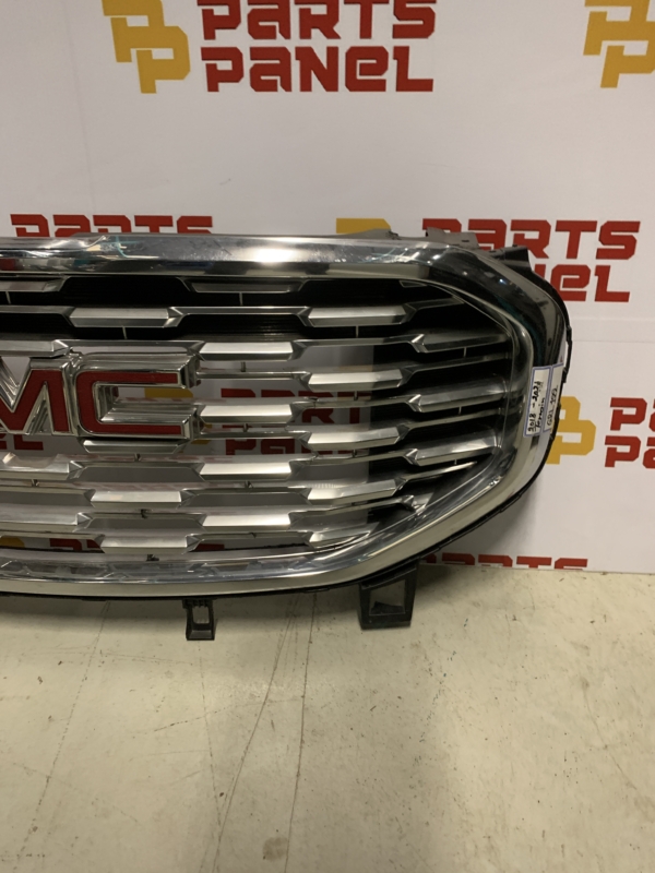 2018 – 2020 GMC TERRAIN FRONT CHROME GRILLE 84236094