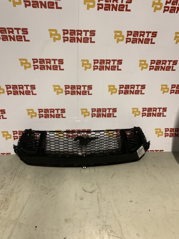 2024 - 2025 FORD MUSTANG FRONT OEM GRILLE BLACK PR3B-8150-CBW