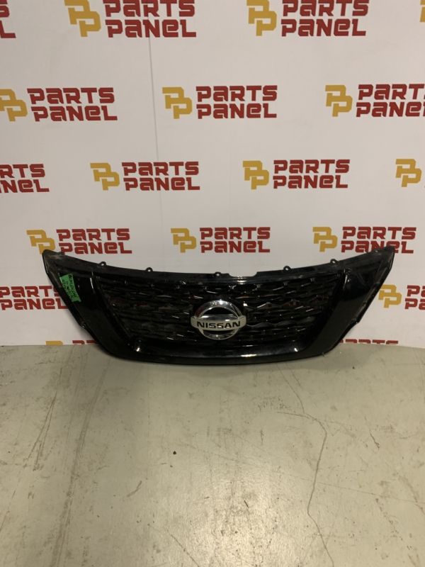 2017 - 2020 NISSAN PATHFINDER FRONT GRILLE PAINTED SURROUNDING 62310 8A40A