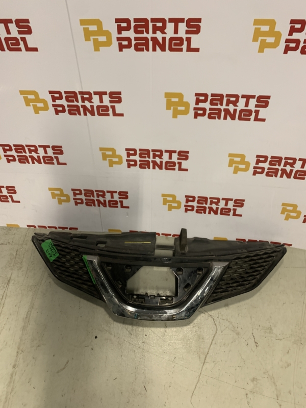 2017 - 2019 NISSAN ROGUE SPORT FRONT CHROME GRILLE 623106MD0A