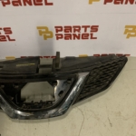 2017 – 2019 NISSAN ROGUE SPORT FRONT CHROME GRILLE 623106MD0A