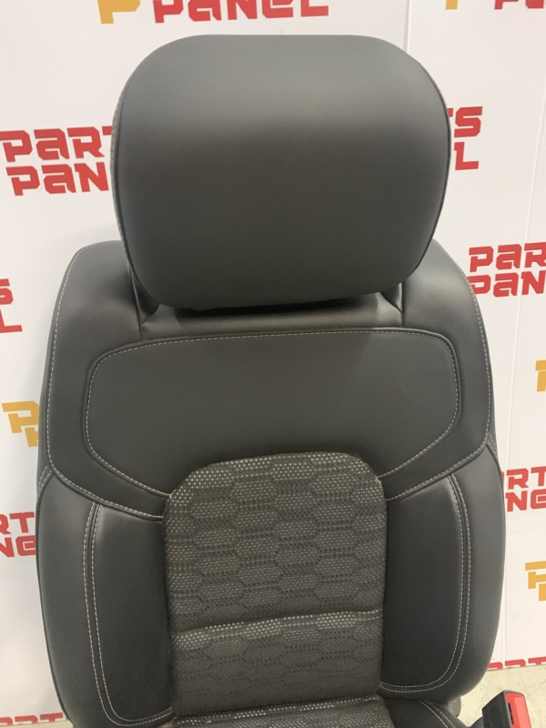 2019 – 2024 RAM 1500 NEW STYLE 5TH GENERATION DRIVER FRONT POWER CLOTH AND VINYL HEATED SEAT