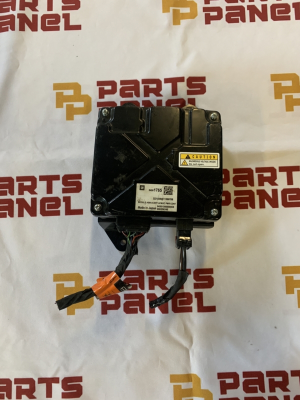 2021 - 2023 CHEVY TAHOE / SUBURBAN / CADILLAC ESCALADE POWER CONTROL MODULE WITH BRACKET 84981765