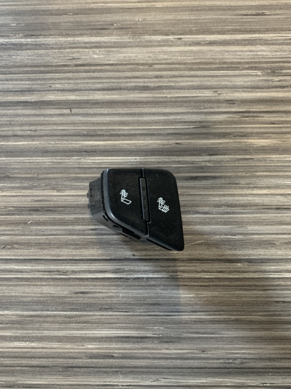 2014 - 2019 GMC SIERRA CHEVY SILVERADO 1500 / 2500 / 3500 DRIVER SIDE SEAT HEAT SWITCH 23147627