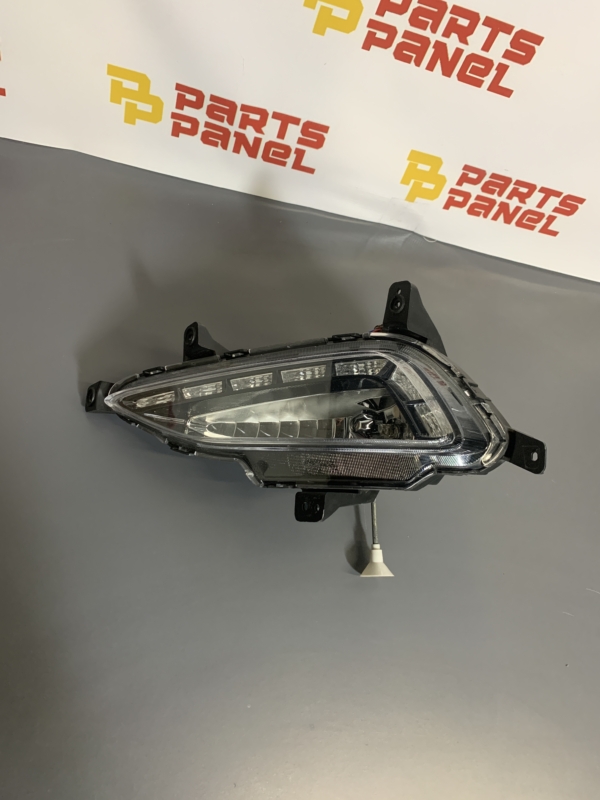 2016 - 2018 HYUNDAI TUCSON DRIVER SIDE COMPOSITE FOG LAMP ASSEMBLY 92201-D3100