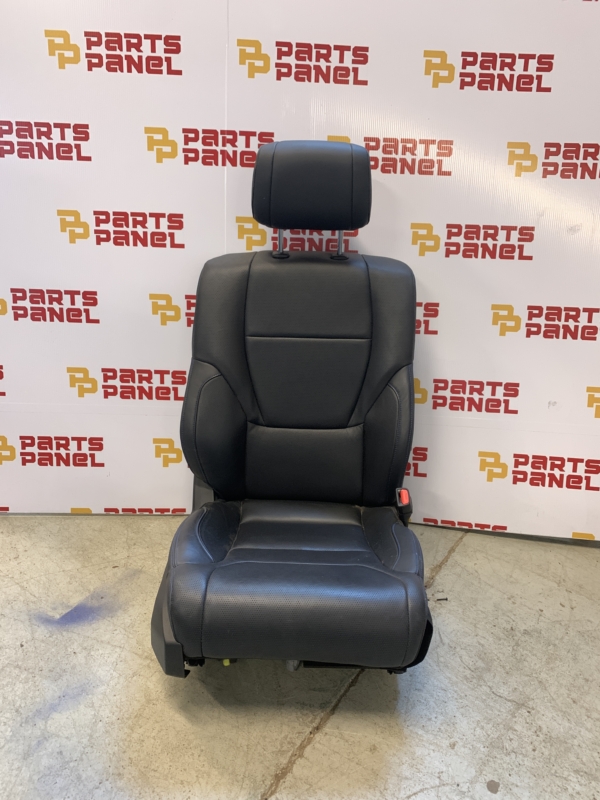 2023 – 2025 TOYOTA TUNDRA FRONT PASSENGER SIDE LEATHER SEAT WITH HEAT AND VENTILATIONSIDE FRONT (1)