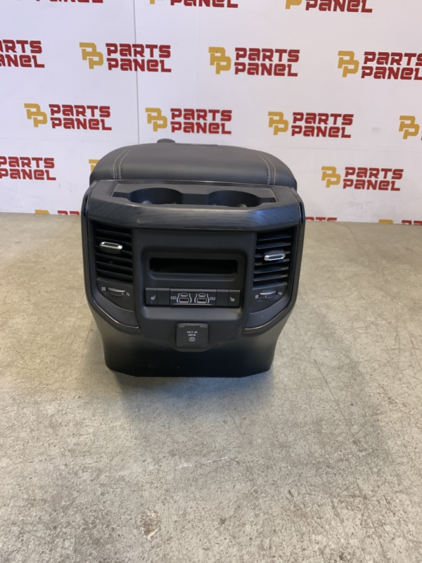 2019 – 2023 RAM 1500 CENTER CONSOLE WITH FLOOR GEAR SHIFTER OEM 