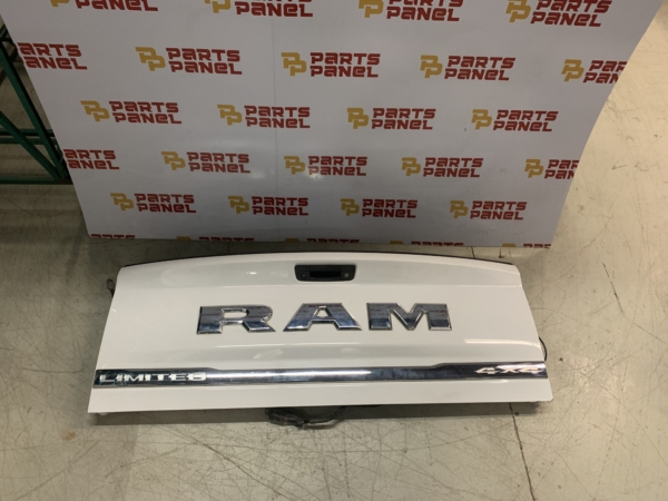 2015 - 2019 RAM 1500 LIMITED WHITE TAILGATE /  LIFTGATE WITH AUTO ASSIST OEM