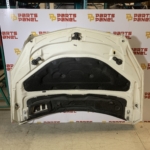 2006 – 2012 MERCEDES R CLASS R350 WHITE OEM USED HOOD WITH VENT