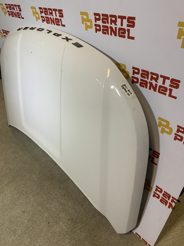 2011 – 2019 FORD EXPLORER WHITE OEM HOOD WITH EXPLORER LETTERS