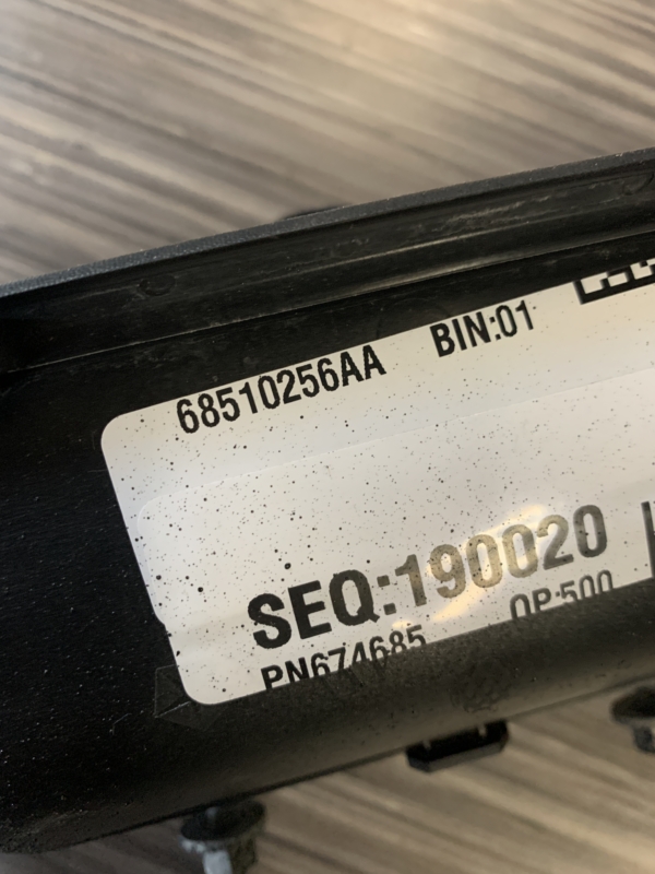 2019 – 2024 RAM 1500 NEW STYLE ELECTRIC TAILGATE / LIFTGATE HANDLE WITH CAMERA HOLE WITH LED LIGHT 68510256AA 