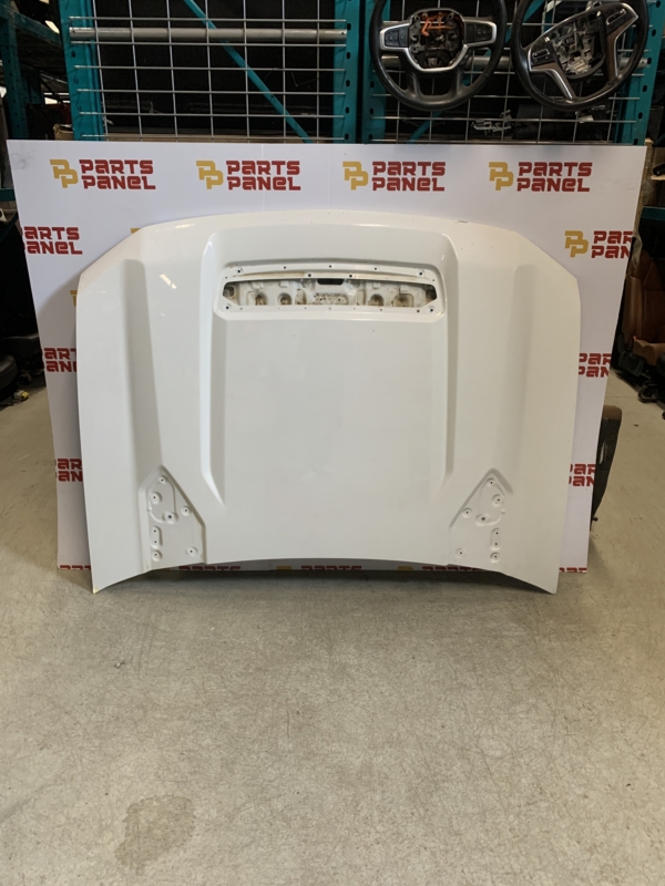 2020 - 2025 CHEVY SILVERADO 2500 3500 WHITE OEM HOOD WITH VENT