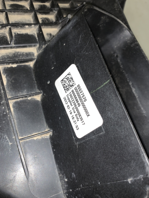 2019 – 2023 GMC SIERRA CHEVY SILVERADO 1500 / 2500 / 3500 AIR INTAKE CLEANER BOX 85537570