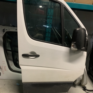 2006 - 2018 MERCEDES SPRINTER 1500 / 2500 / 3500 PASSENGER SIDE RH FRONT DOOR WHITE 