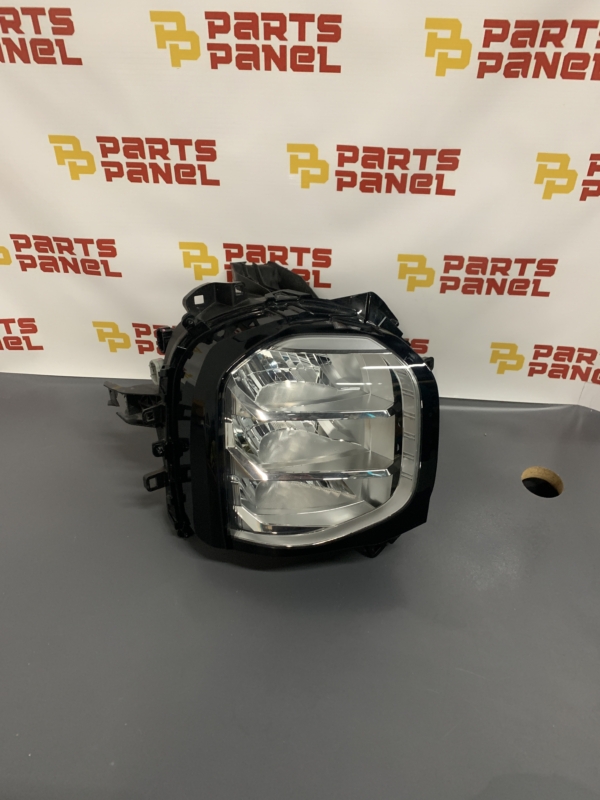 2022 - 2024 MITSUBISHI OUTLANDER RIGHT SIDE LED HEADLIGHT ASSEMBLY